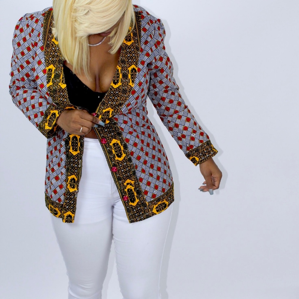 Blazer - Picture 2 of 2
